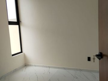 CASA EN VENTA EN PARQUES VALLARTA