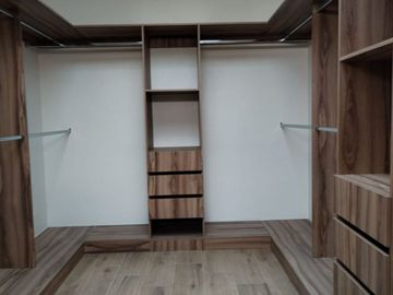 CASA EN VENTA EN PARQUES VALLARTA