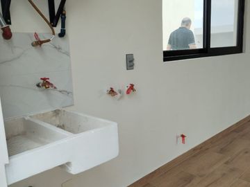 CASA EN VENTA EN PARQUES VALLARTA