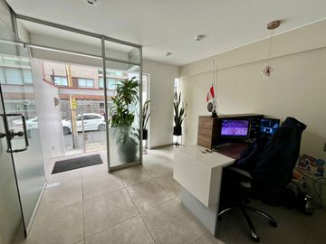 Duplex En Venta Miraflores Us$ 220,000, Calle Ramon Zavala cdra 3