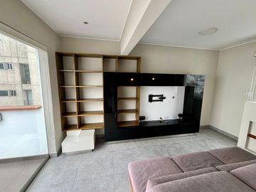 Duplex En Venta Miraflores Us$ 220,000, Calle Ramon Zavala cdra 3