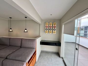 Duplex En Venta Miraflores Us$ 220,000, Calle Ramon Zavala cdra 3