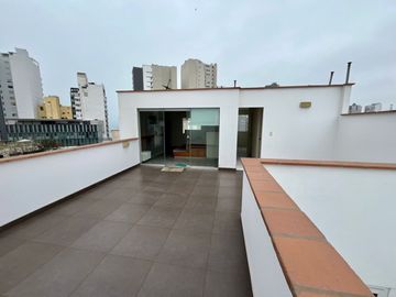 Duplex En Venta Miraflores Us$ 220,000, Calle Ramon Zavala cdra 3