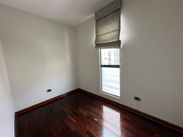 Oportunidad de venta de departamento en condominio Las Colinas del Prado, Urb Los Alamos