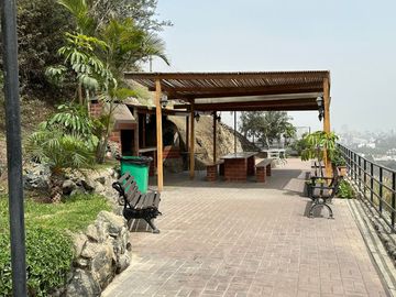 Oportunidad de venta de departamento en condominio Las Colinas del Prado, Urb Los Alamos