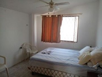 ¡DE OPORTUNIDAD! CASA DE DOS PISOS EN VENTA FRENTE AL MAR EN CRUCITA