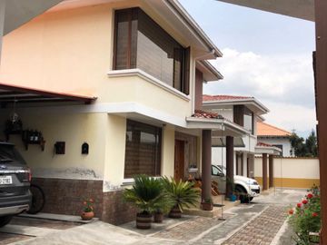 CASA DE VENTA EN SANGOLQUI
