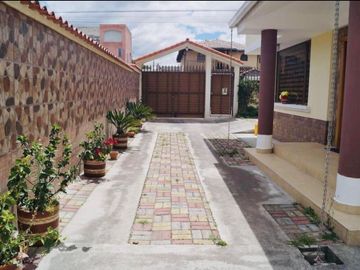 CASA DE VENTA EN SANGOLQUI
