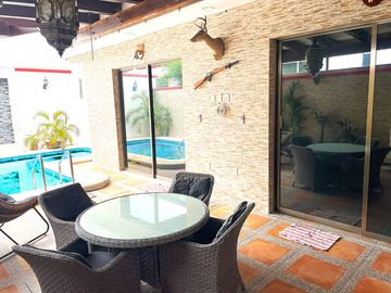 Espectacular Casa en Venta en Cancún, SM 11