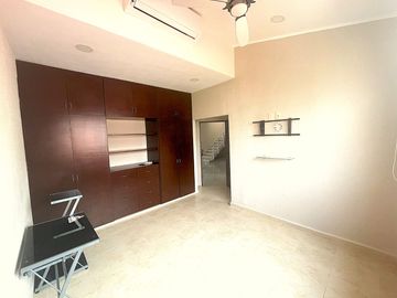 Espectacular Casa en Venta en Cancún, SM 11