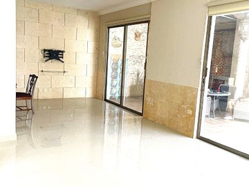 Espectacular Casa en Venta en Cancún, SM 11