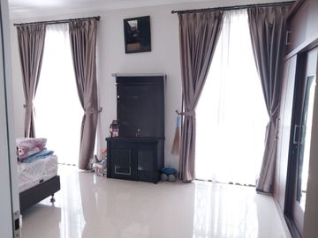 Dijual Rumah tinggal di Gading Serpong CLuster Oleaster Hadap Selatan