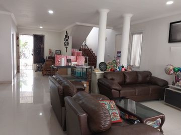 Dijual Rumah tinggal di Gading Serpong CLuster Oleaster Hadap Selatan