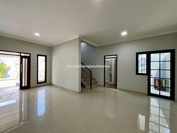 Rumah Dalam Perumahan di JL Magelang Km 7 Dekat JCM