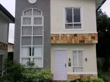 2 bedroom bare Townhouse Rfo Selling Fast for Sale in The Istana Imus, Cavite