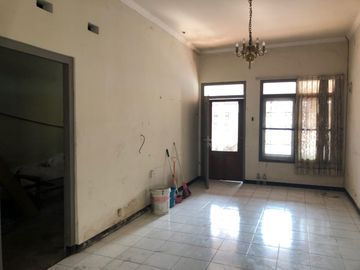 JUAL RUMAH MOJOARUM SURBAYA SHM ROW JALAN 3 MOBIL