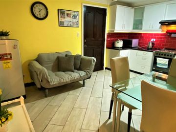 Spacious 3 bedroom apartment with stunning view near Robinsons Place Manila