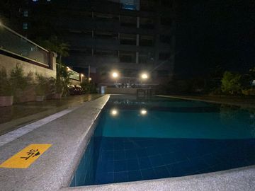 Spacious 3 bedroom apartment with stunning view near Robinsons Place Manila