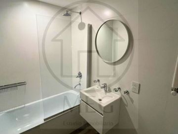 VENTA departamento 3 ambientes con cochera pleno centro de Bernal