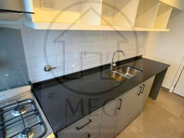 VENTA departamento 3 ambientes con cochera pleno centro de Bernal