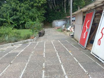 VENDO FINCA DE UNA HECTÁREA ENTRE GIRARDOTA Y BARBOSA ANTIOQUIA