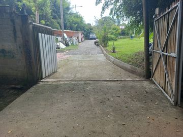 VENDO FINCA DE UNA HECTÁREA ENTRE GIRARDOTA Y BARBOSA ANTIOQUIA