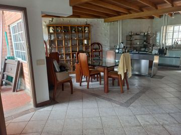 VENDO FINCA DE UNA HECTÁREA ENTRE GIRARDOTA Y BARBOSA ANTIOQUIA