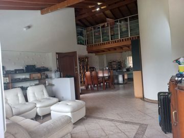 VENDO FINCA DE UNA HECTÁREA ENTRE GIRARDOTA Y BARBOSA ANTIOQUIA