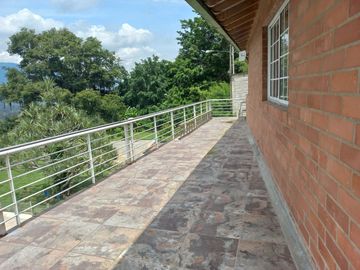 VENDO FINCA DE UNA HECTÁREA ENTRE GIRARDOTA Y BARBOSA ANTIOQUIA