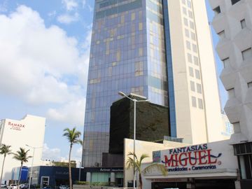 Vendo piso 12 completo de la TORRE AMERICAS  BOCA DEL RIO.VER.