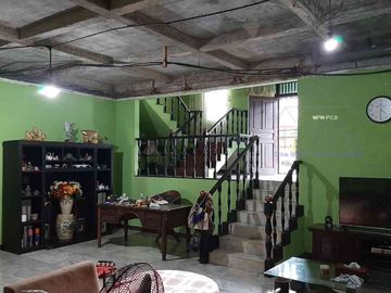Lakeside House Sekupang: Luxury Residence in Shangrila Garden for Sale