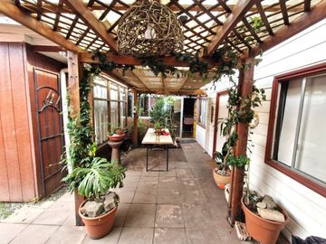 Casa en Alonso de Villanueva $ 180.000.000.-