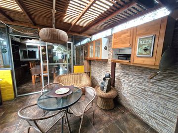 Casa en Alonso de Villanueva $ 180.000.000.-