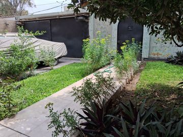 VENTA DE AMPLIA CASA EN URB. SAN IGNACIO DE MONTERRICO EN SURCO