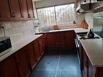 VENTA DE AMPLIA CASA EN URB. SAN IGNACIO DE MONTERRICO EN SURCO