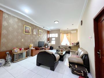 Dijual Villa Komplek Makmur Indah di Medan Barat, Medan, Sumatera Utara
