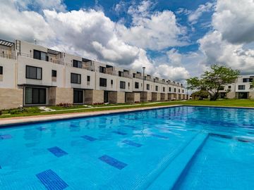 Casa en Venta en Club de Gol san Fe en Xochitepec Morelos