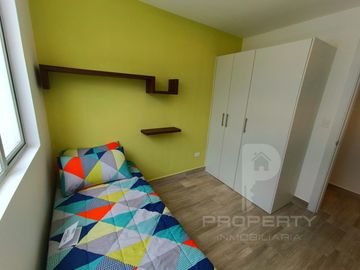 Casa en venta 3 dormitorios Valle de los Chillos CRÉDITO VIP Con Piscina. Conocoto La Salle.