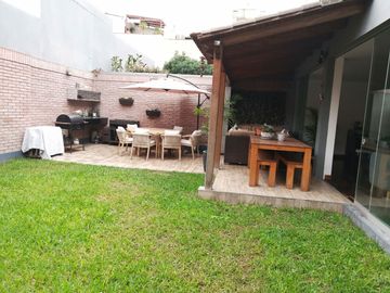 Oferta! Vendo hermosa casa remodelada en calle residencial en San Borja !