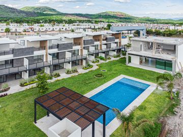 Casa en Venta con Roof Garden Alberca a 15minutos de Cuernavaca Morelos