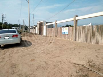 SE VENDE DOS LOTES EN CHOCAYA INDEPENDIZADO CADA UNO CON SU DEBIDO ESTACIONAMIENTO