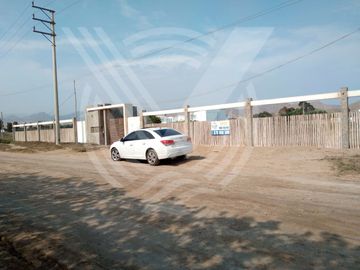 SE VENDE DOS LOTES EN CHOCAYA INDEPENDIZADO CADA UNO CON SU DEBIDO ESTACIONAMIENTO