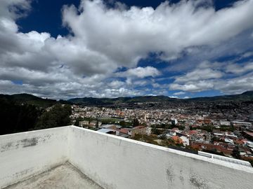 Casa en construcción en venta cerca al centro