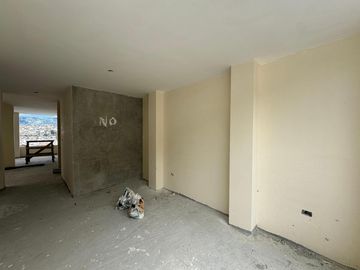 Casa en construcción en venta cerca al centro