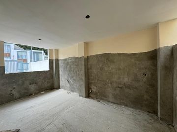Casa en construcción en venta cerca al centro