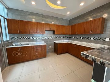 CASA EN VENTA EN MONTE OLIMPO