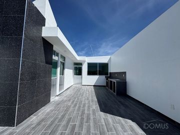 CASA EN VENTA EN MONTE OLIMPO