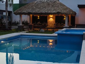 Casa en Venta en privada de 16 casa con alberca al sur de Cuernavaca Morelos
