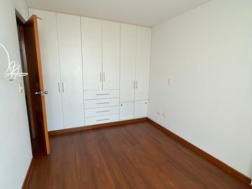 SE VENDE LINDO DUPLEX + ESTACIONAMIENTO, EN AV. JULIO C. TELLO CUADRA 10, URB. RISSO - LINCE