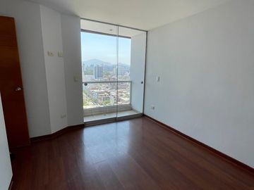 SE VENDE LINDO DUPLEX + ESTACIONAMIENTO, EN AV. JULIO C. TELLO CUADRA 10, URB. RISSO - LINCE